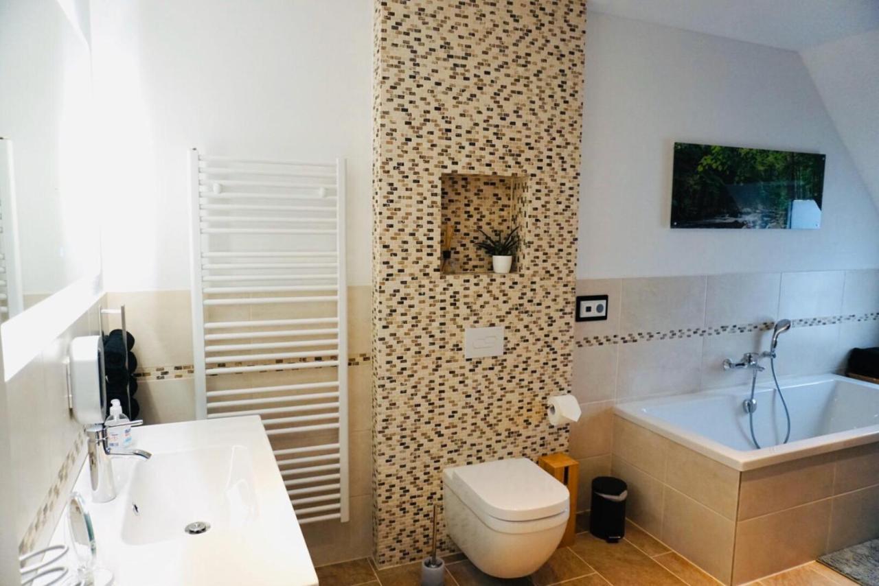 Fewo26 Im Sagenharz - Stilvolles Family-Apartment, 2 Sz, Klimaanlage, Wlan, Netflix & Free Parking Thale Esterno foto